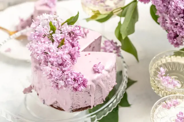 Šeříkový dort: Chutná skvěle, krásně voní a nádherně vypadá