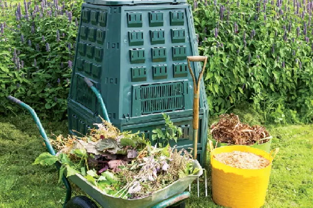 Jak správně kompostovat: Co kompostu prospívá a co ho vyloženě ničí