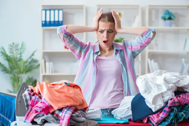 Jak si usnadnit žehlení prádla: zkuste jednoduchý trik s kondicionérem