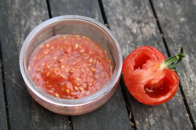 Vlastní semínka rajčat: Nestačí je usušit. Zásadní krok, bez něhož jsou k ničemu