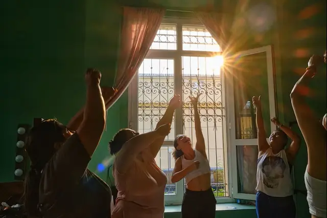 Trauma nemusí jen ničit. Co je posttraumatický růst a jak z bolesti vytěžit sílu a nový pohled na svět
