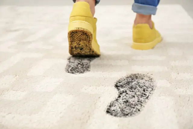 Jak na koberec od bláta: Na čištění existuje jednoduchý funkční trik