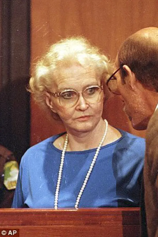Dorothea Puente během soudního jednání.