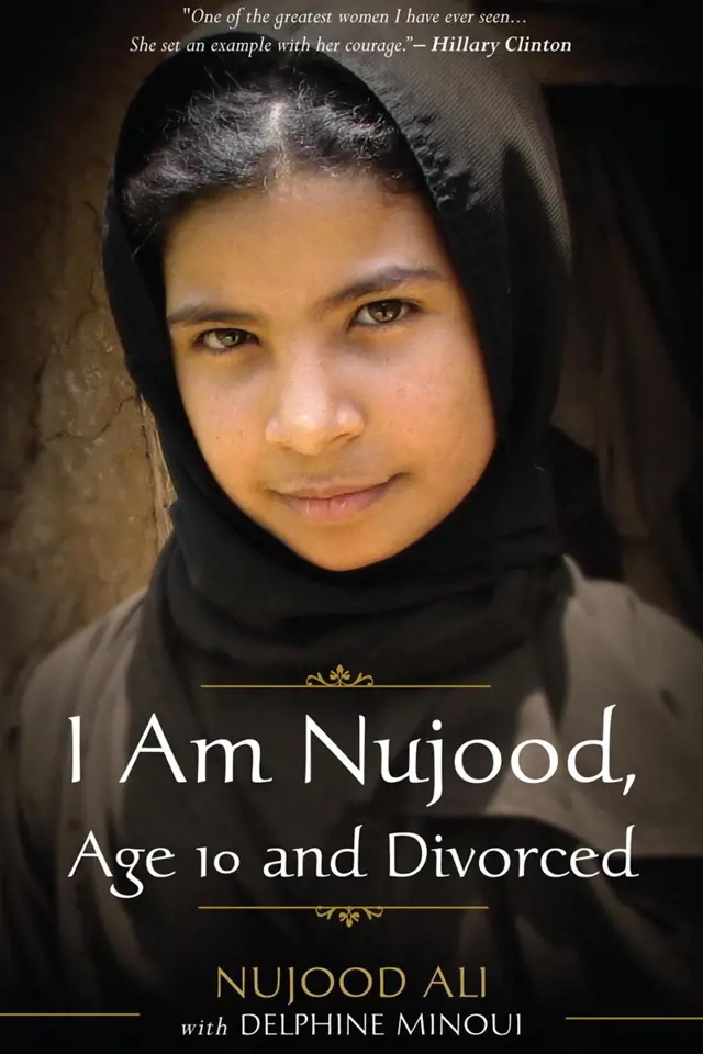 Nujood Ali spolu s francouzskou novinářkou Delphine Minoui v roce 2009 napsala knihu nazvanou: I Am Nujood, Age 10 and Divorced