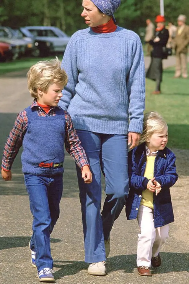 Anne Mountbatten-Windsor se svými dětmi.