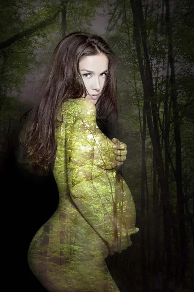 Natalia Oreiro známá ze seriálu Divoký anděl si na první miminko počkala, o to víc si těhotenství užívala.