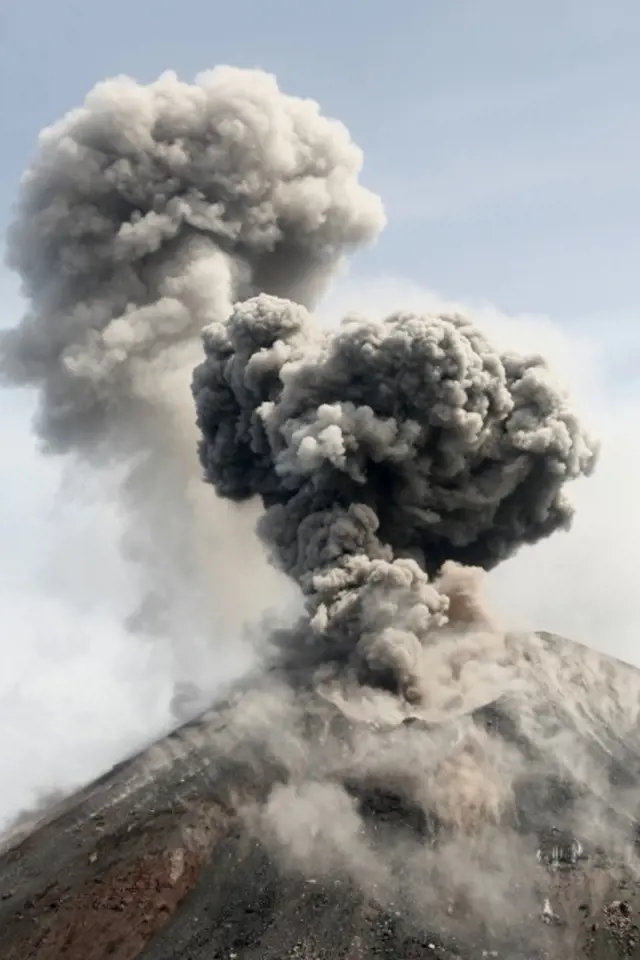 vulkán Anak Krakatoa, přímý pozůstatek Krakatoy
