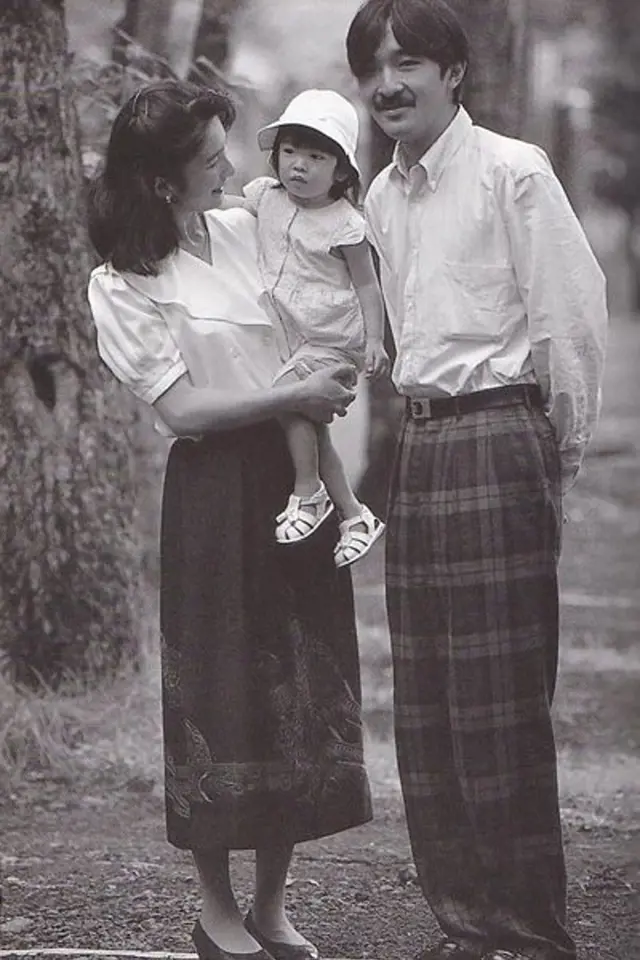 Princezna Mako s rodiči