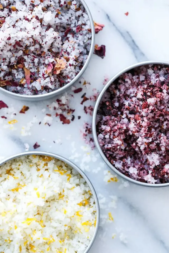Sůl se nepoužívá jenom v kuchyni, ale i v lázních nebo kosmetice.
