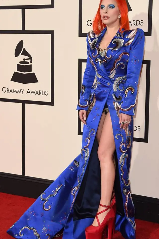 Barvy, platformy a vzory. To je Lady Gaga.