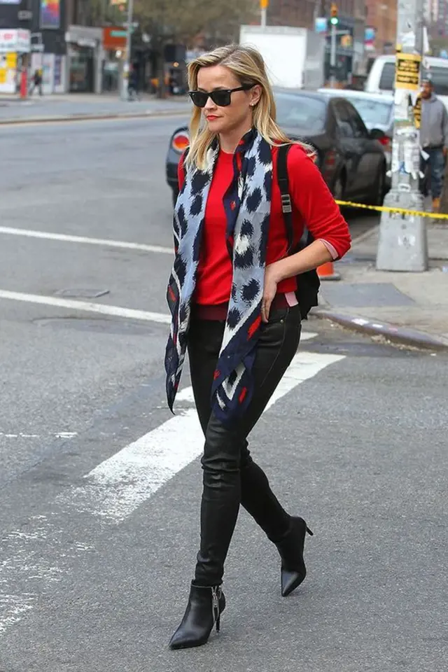 Reese Witherspoon nemá ráda módní výstřelky a sází na jistotu. I tak je její šatník hravý.