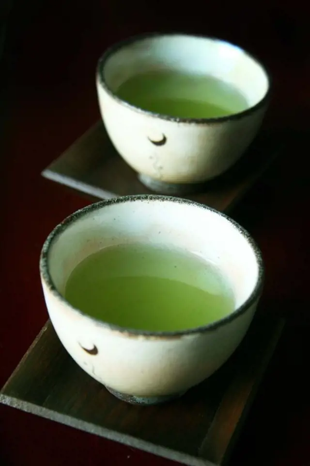 Zelený čaj působí blahodárě na kosti.
