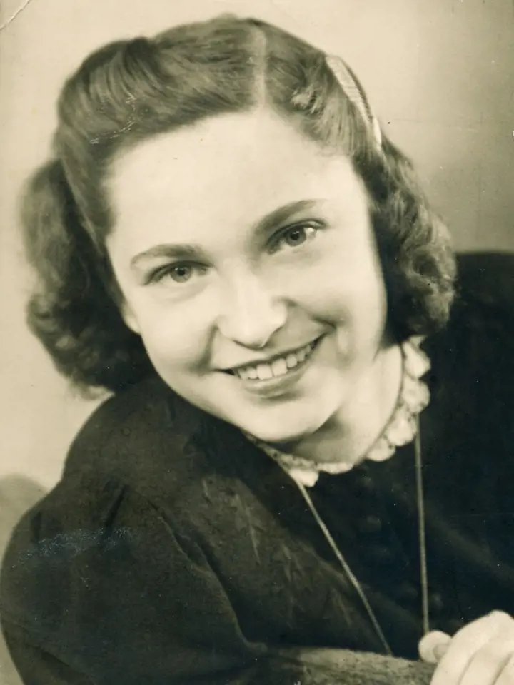 Irena Popperová (Racková) - říjen 1940