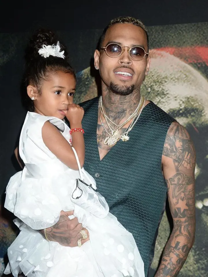 Chris Brown s oficiální dcerou Royalty Brown