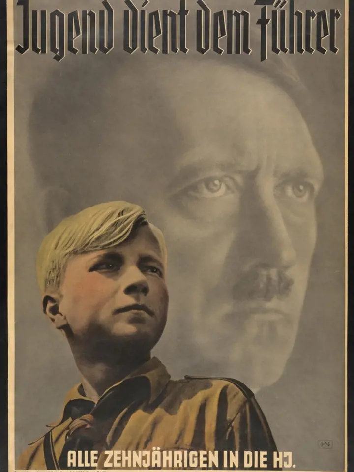 V mládí Hitler viděl budoucnost - a také silnější armádu.