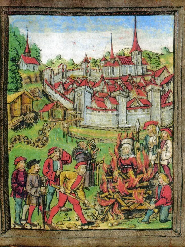 Žena obviněná z čarodějnictví na hranici v r. 1447