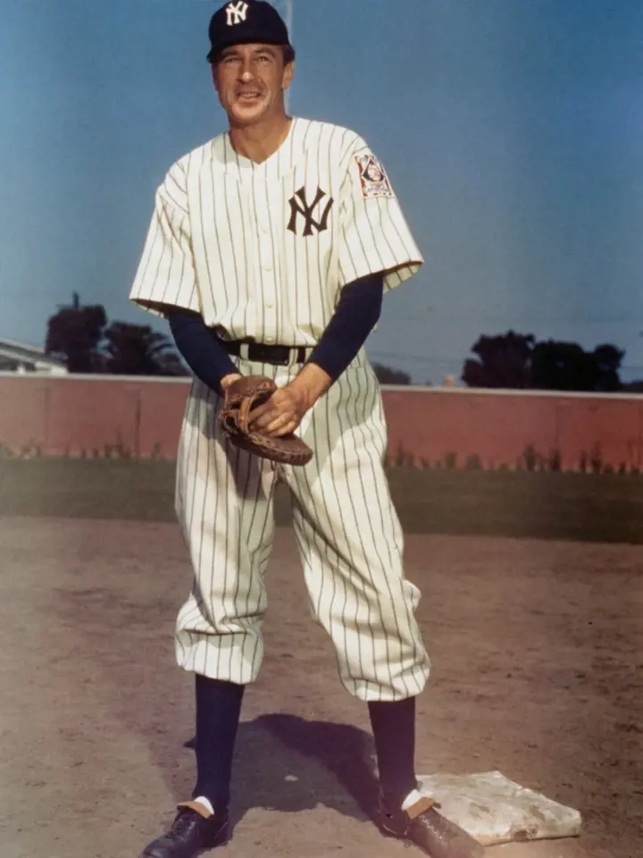 Baseballové dovednosti ukázal ve filmu Pýcha Yankeeů (1942).