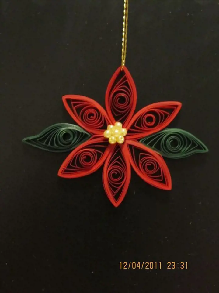 Vánoční hvězda je jedním ze symbolů svátků a objevuje se v mnoha dekoracích.