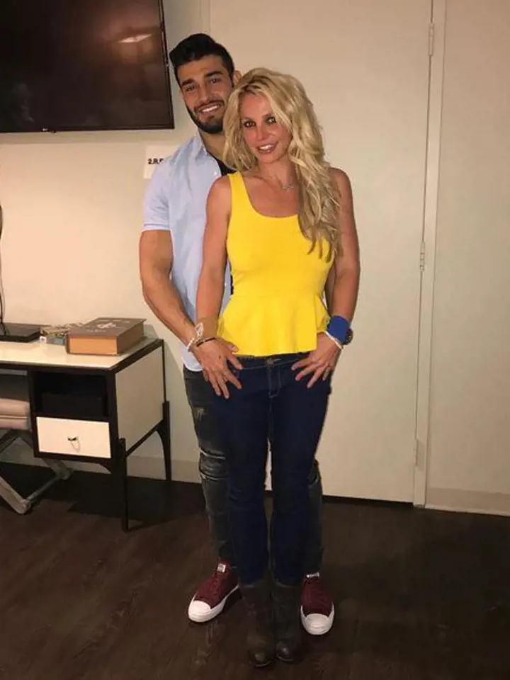 Britney Spears se svým současným přítelem Samem.