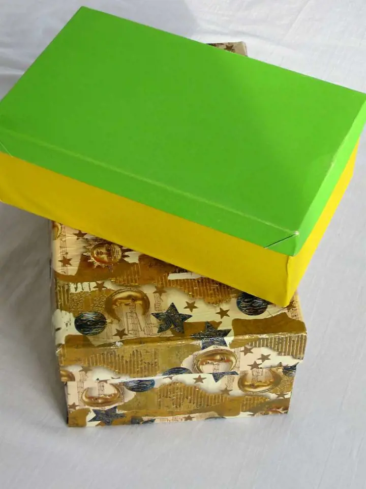 Výroba ozdobné krabice 8