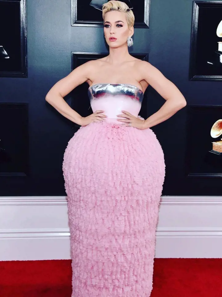 Katy Perry má téměř nenapodobitelný módní styl.