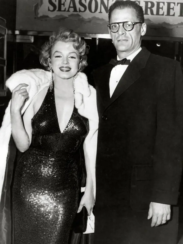 13. Monroe konvertovala k judaimu poté, co si vzala dramatika Arthura Millera. Stalo se tak jen pár let předtím než zemřela.