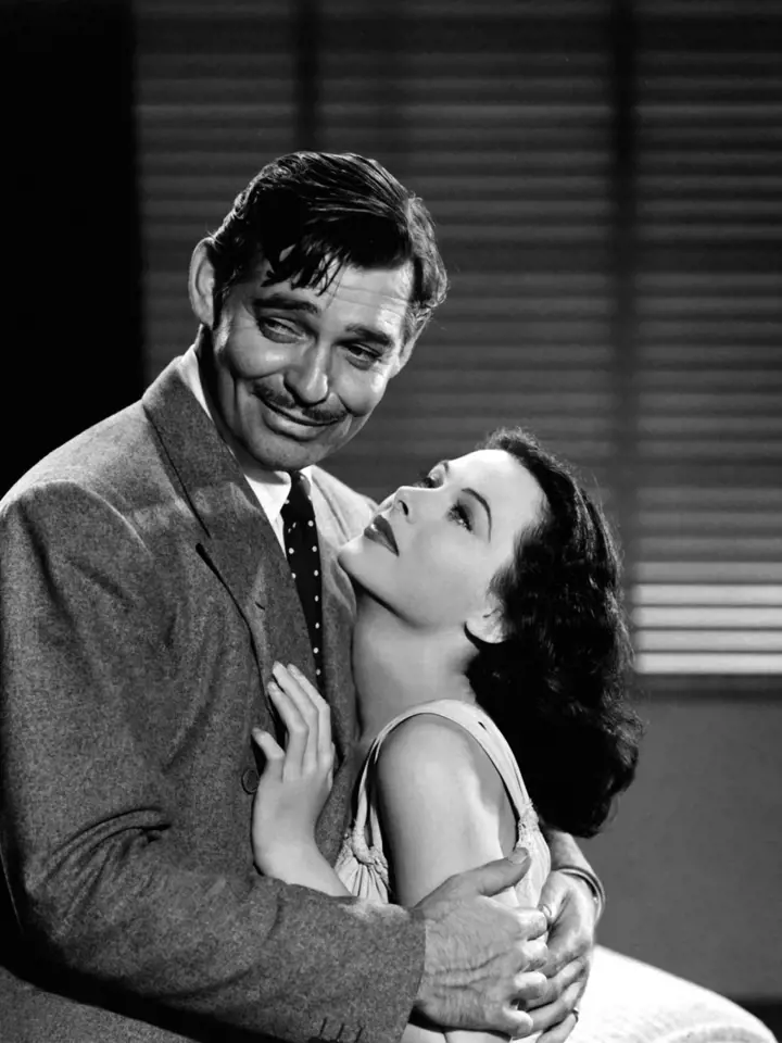 V komedii Kamarád X (1940) sváděla Clarka Gablea. 