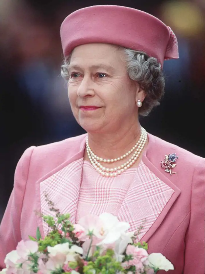 Královna Alžběta II. věří v nesmtelnost perel.