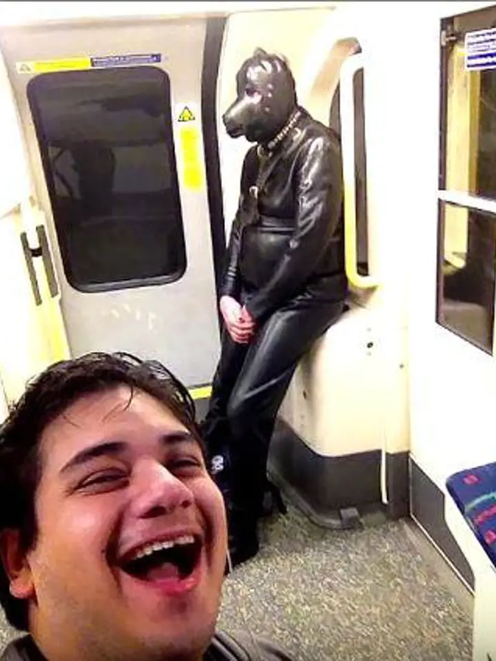 Na koho se dá narazit v metru?