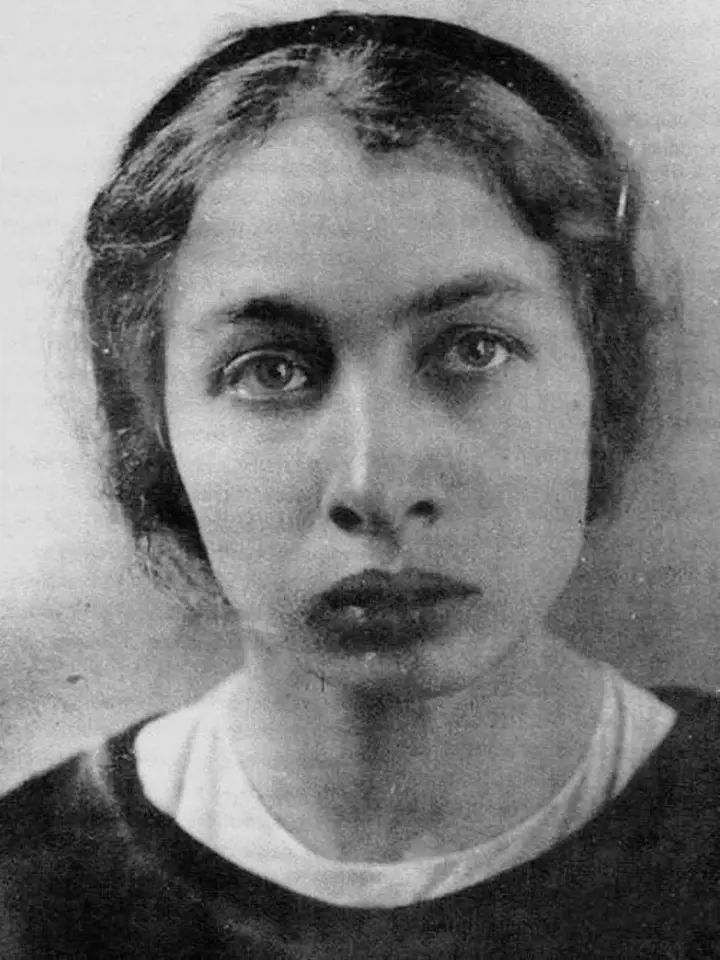 Fanny Kaplanová se pokusila spáchat na Lenina atentát.