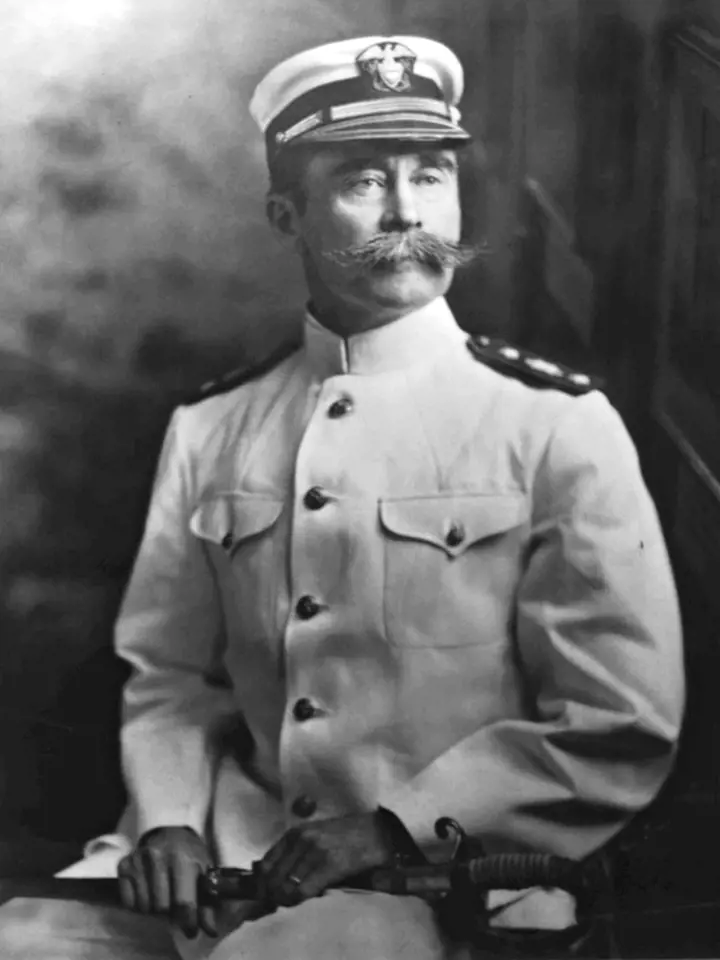 Robert Peary v admirálské uniformě