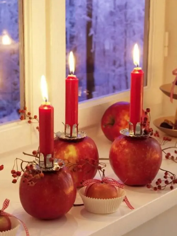 Elegantní a originální, vytvořte si svícen z jablek.