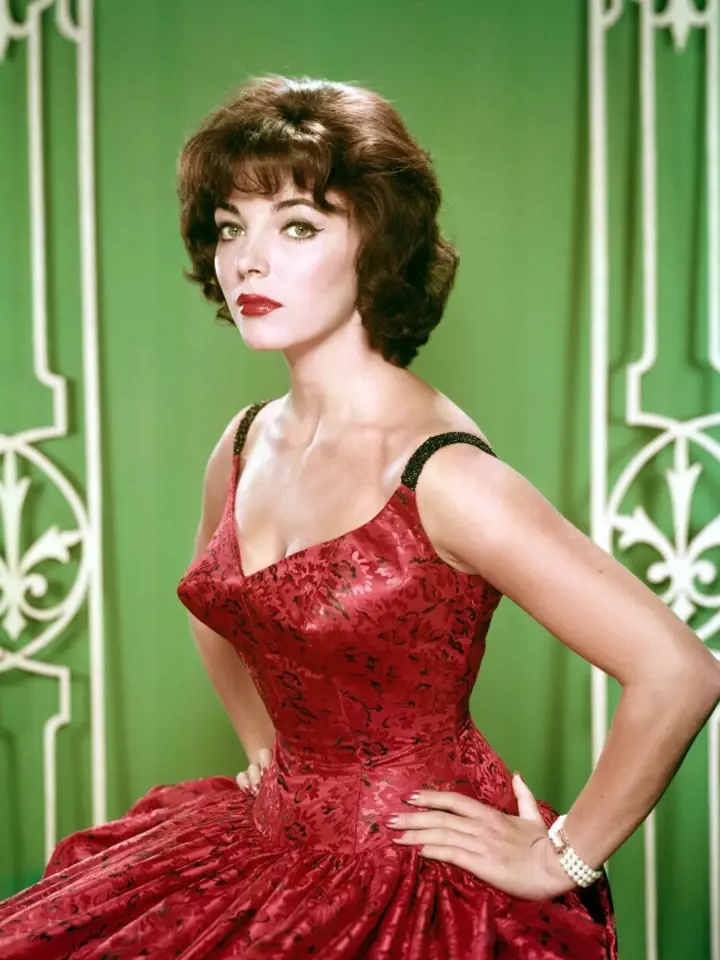 Joan byla v 50. letech hlavní konkurentkou Elizabeth Taylor. 