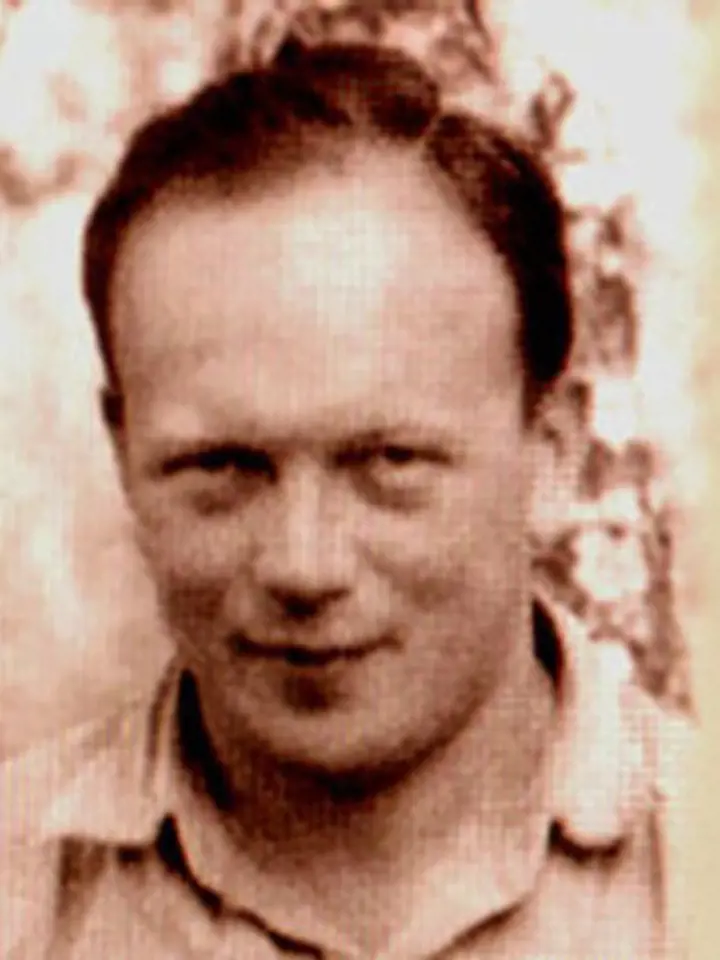  Eugene Lazowski