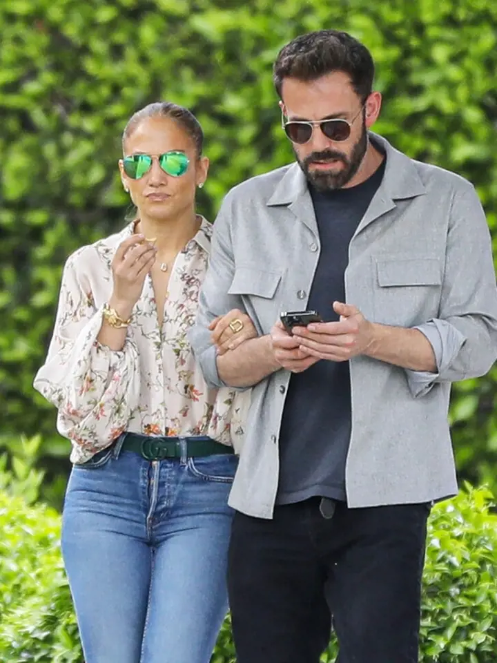 Ben Affleck a Jennifer Lopez se vzali