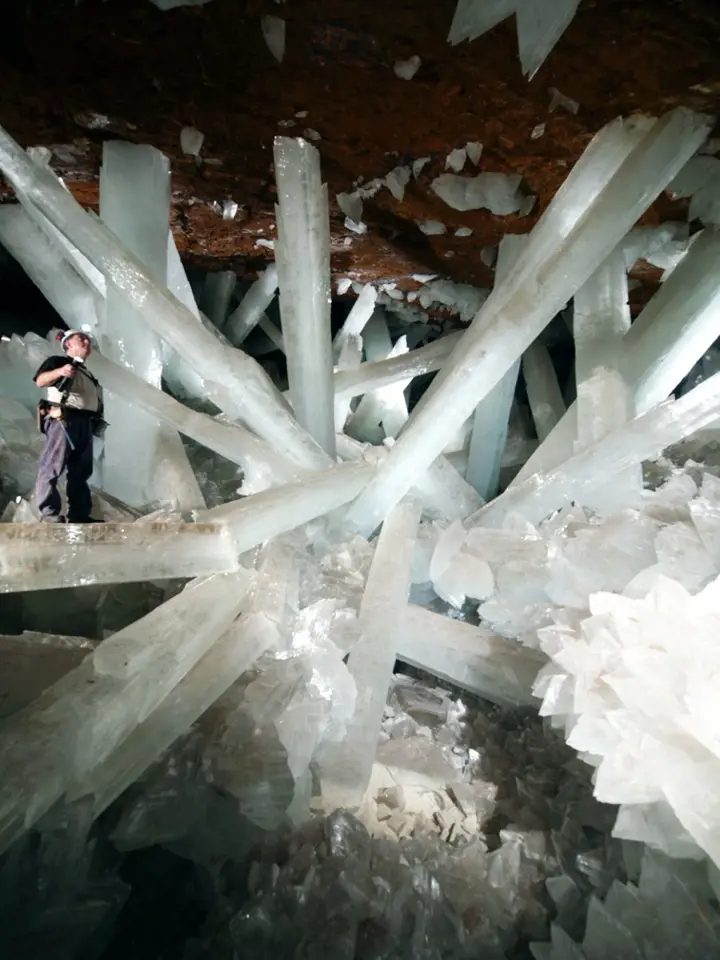 Cueva de los Cristales - Jeskyně krystalů v Naica, Mexiku