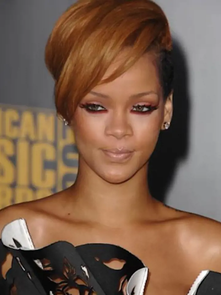 V roce 2009 na Amerických hudebních cenách se Rihanna rozhodla, že zkusí zombie look.