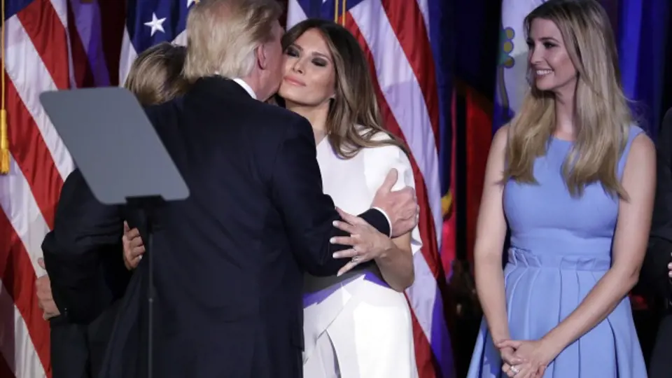 Donald Trump s ženou Melanií a dcerou Ivankou. 