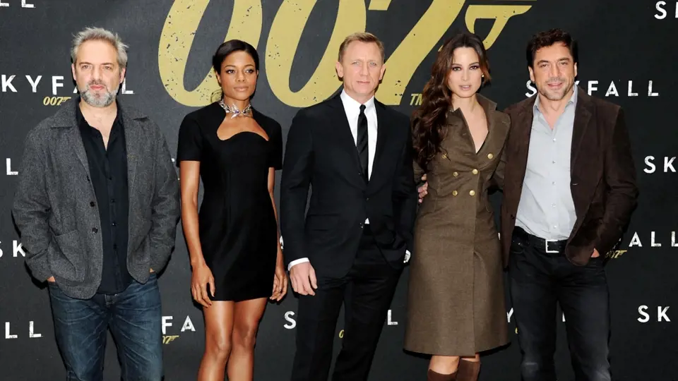 Série filmů s Jamesem Bondem na popularitě neztrácí