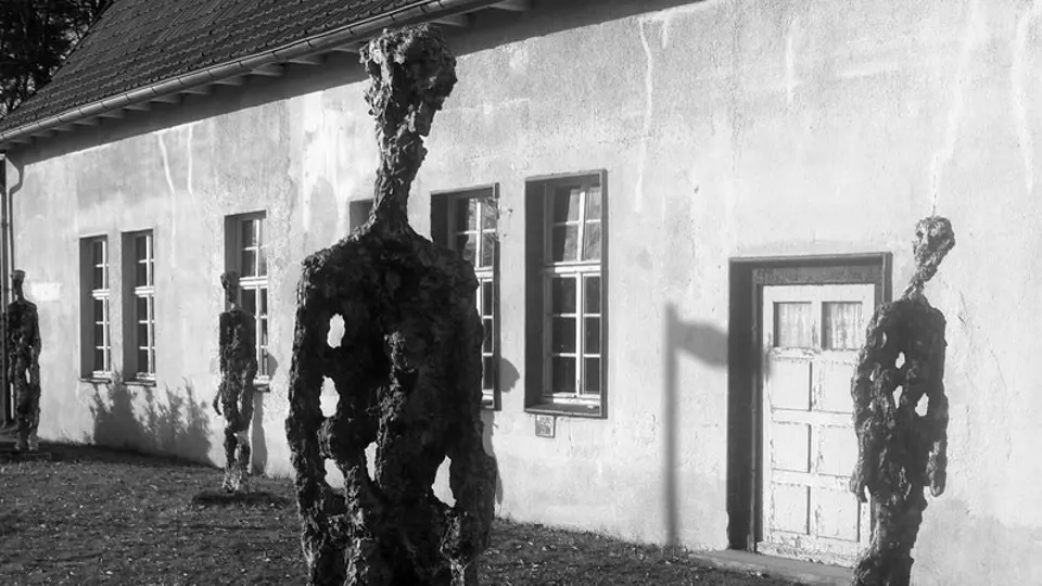 Památník holocaustu v Ravensbrücku.