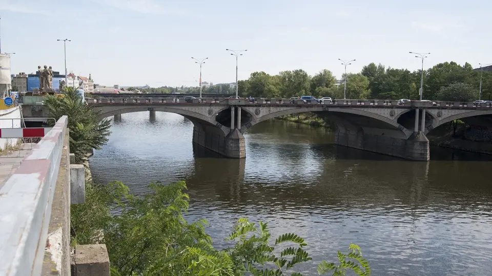 Opravy pražských mostů, Hlávkův most, 15.8.2017