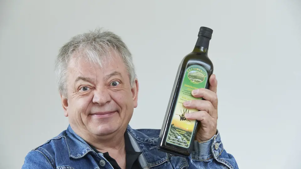 Kromě českého česneku dováží Martin Fripp olivový olej z Kréty
