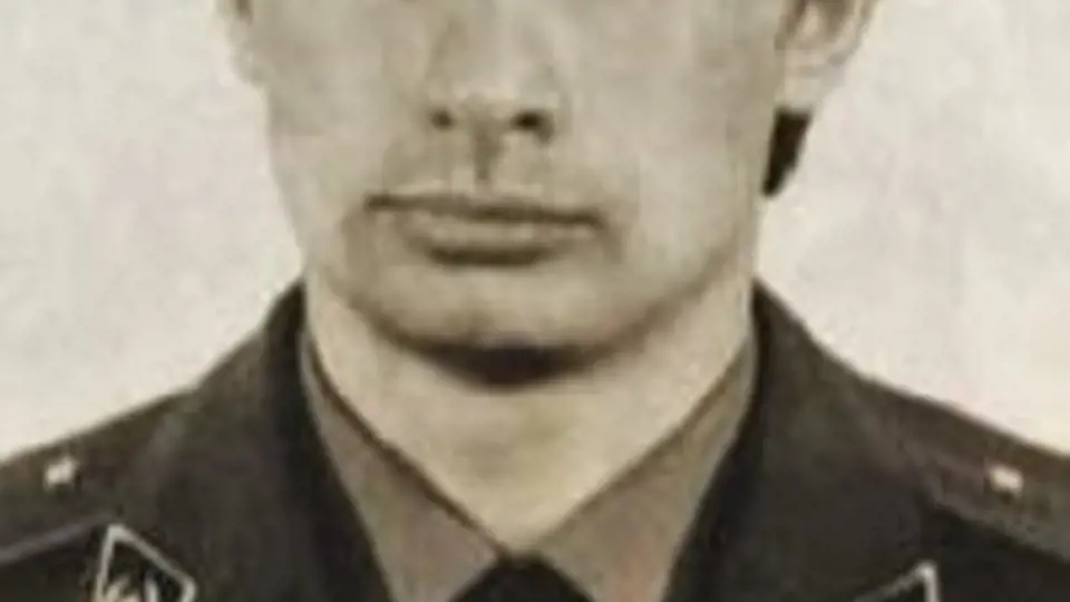 Putin v uniformě KGB, okolo roku 1980 
