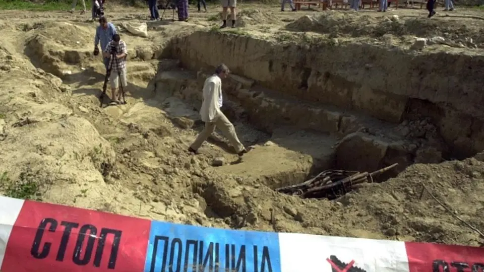 Experti v Bosně identifikovali 162 obětí války z let 1992-1995, jejichž ostatky byly nalezeny v roce 2010 na dně vypuštěného jezera. 