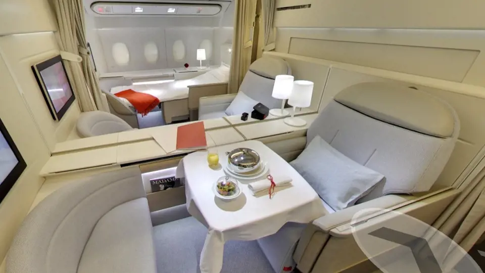 Air France nabízí soukromé salonky La Première. Jednosměrná letenka vás vyjde klidně na deset tisíc dolarů.