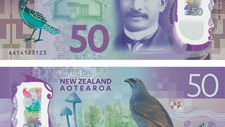 Nominovaná bankovka za rok 2016. Padesát novozélandských dolarů s průhledným okénkem.