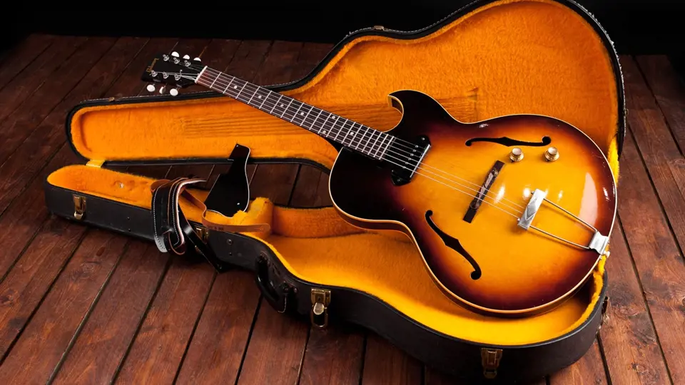 Elektrická kytara Gibson 1975 Deluxe Goldtop