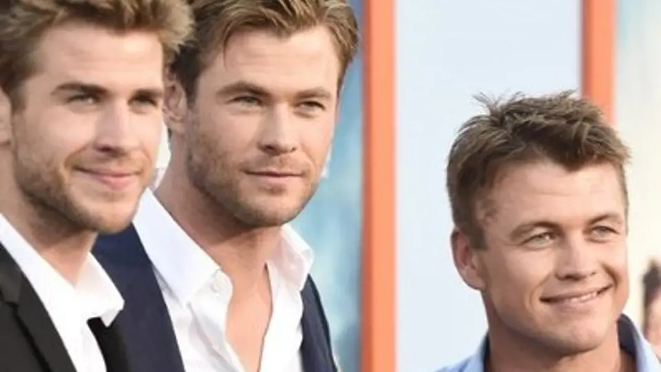 Hemsworthovi zleva: Liam, Chris, Luke