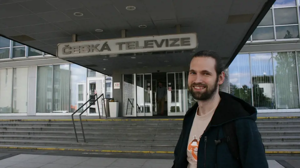 Mezi roky 2010 a 2018 působil jako dramaturg Centra převzatých pořadů v České televizi.