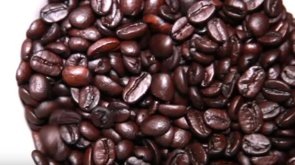 Důležité je použít kvalitní zrnkovou kávu.